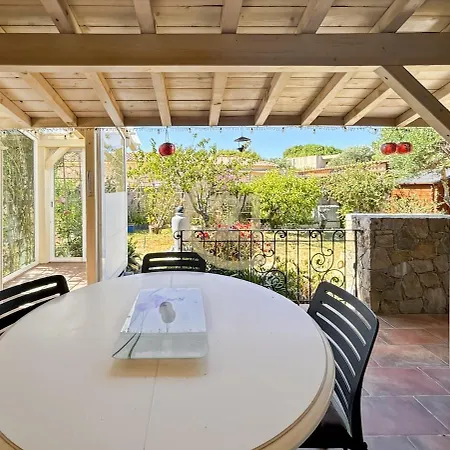 Marine De Sant Ambroggio Family Villa *
